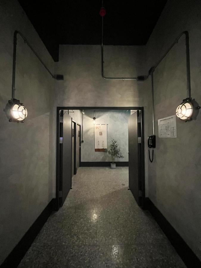 The Retro Tai-Pan Hotel Đài Nam Ngoại thất bức ảnh