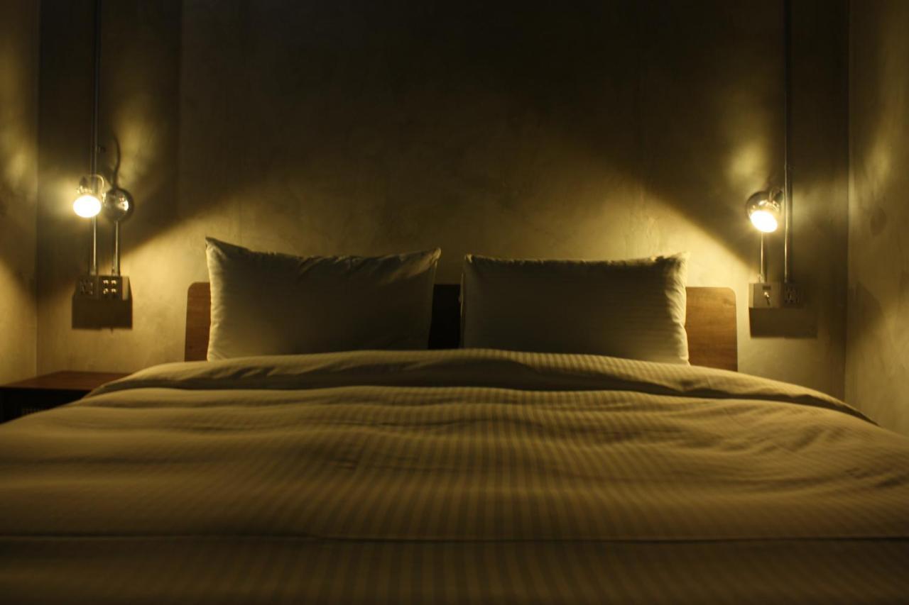 The Retro Tai-Pan Hotel Đài Nam Ngoại thất bức ảnh